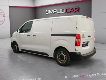 Toyota proace verso medium 115 d-4d bvm6 dynamic occasion simplicicar lyon ouest simplicicar simplicibike france