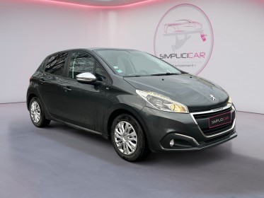 Peugeot 208 style 90 ch bvm5 ecran gps occasion simplicicar orgeval  simplicicar simplicibike france