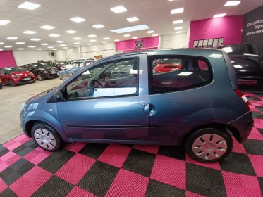 Renault twingo ii 1.5 dci 65 eco2 authentique garantie 12 mois occasion simplicicar amiens  simplicicar simplicibike france