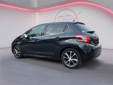 Peugeot 208 allure 1.6 e-hdi 115 ch toit panoramique bvm6 occasion simplicicar orgeval  simplicicar simplicibike france