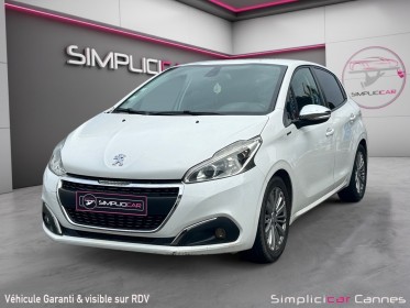 Peugeot 208 100ch ss bvm5 signature occasion simplicicar frejus  simplicicar simplicibike france