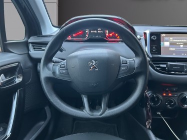 Peugeot 208 2015 1.2 vti 82ch bvm5, garantie 12 mois, radar av/ar, bluetooth occasion simplicicar villejuif  simplicicar...