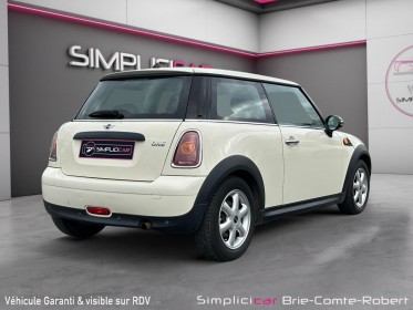 Mini 2 r56 lci one  1.6 i 16v steptronic 98 cv boite auto occasion simplicicar brie-comte-robert simplicicar simplicibike...