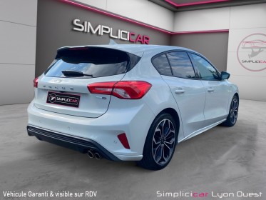 Ford focus st-line x 155 - 1,0 eco boost blanc metropolis - garantie 12 mois occasion simplicicar lyon ouest simplicicar...