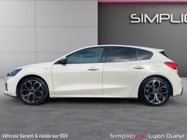 Ford focus st-line x 155 - 1,0 eco boost blanc metropolis - garantie 12 mois occasion simplicicar lyon ouest simplicicar...