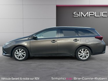 Toyota auris touring sports pro my17 hybride pro 136h design business occasion simplicicar brie-comte-robert simplicicar...