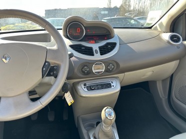 Renault twingo ii initiale 1.2 75ch - full - faible km - disitrib ok - occasion simplicicar compiegne simplicicar...