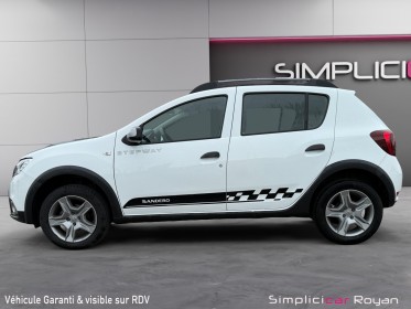 Dacia sandero eco-g 100 stepway attelage garantie 12 mois occasion simplicicar royan simplicicar simplicibike france