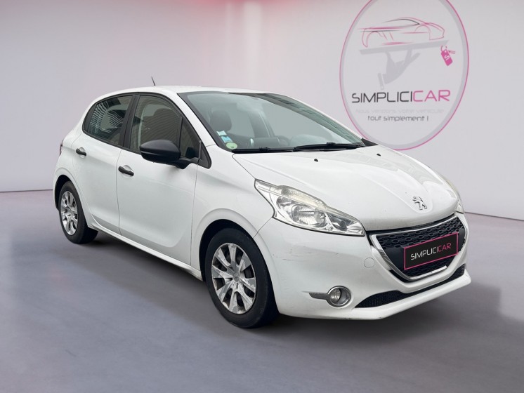 Peugeot 208 1.4 hdi 70 ch carplay/ camera de recul occasion simplicicar orgeval  simplicicar simplicibike france