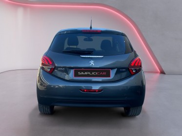 Peugeot 208 féline 110 ch eat6 camera de recul/ carplay/ toit panoramique occasion simplicicar orgeval  simplicicar...