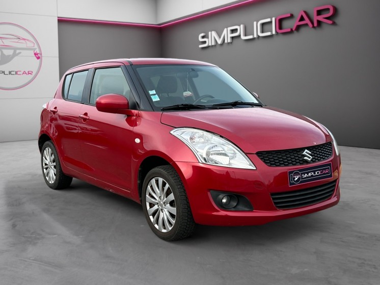 Suzuki swift iii 1.2 vvt glx 4x4 rare / garantie 12 mois occasion  simplicicar nord isere simplicicar simplicibike france