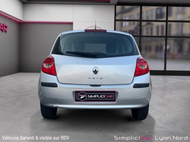 Renault clio iii 1.2 16v 75 eco2 extrême claire occasion simplicicar lyon nord  simplicicar simplicibike france