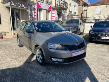 Skoda rapid spaceback 1.2 tsi 85 ch greentec style plus occasion simplicicar livry gargan simplicicar simplicibike france