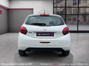 Peugeot 208 1.6 bluehdi 100ch bvm5 style occasion simplicicar lagny  simplicicar simplicibike france