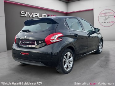 Peugeot 208 1.6 hdi 92ch allure gps - bluetooth - suivi d'entretien complet et à jour - garantie 12 mois occasion avignon...