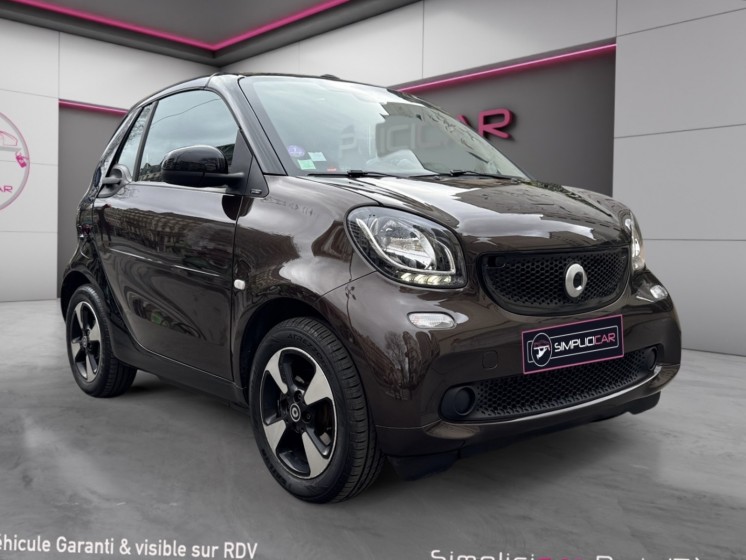 Smart fortwo cabrio 0.9 90 ch ss ba6 perfect/garantie 12 mois/entretien smart/camÉra recul/cabriolet occasion paris 17ème...