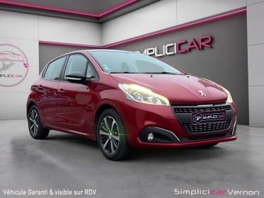 Peugeot 208 1.2 puretech 82ch bvm5  camera de recul  toit pano  sièges chauffants  courroie de distribution neuve ...