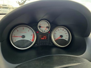 Peugeot 206 1.4 hdi 70ch. idéal jeune permis ! entretien à jour et complet - garantie 12 mois occasion avignon (84)...