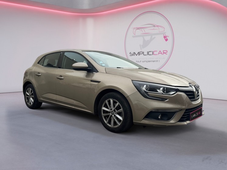 Renault megane iv berline tce 130 energy intens/radar de recul occasion simplicicar orgeval  simplicicar simplicibike france